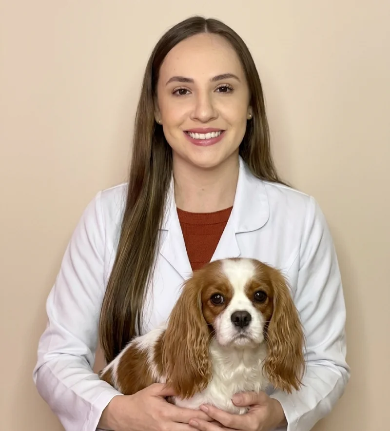 Dra. Gabriely, medica veterinaria